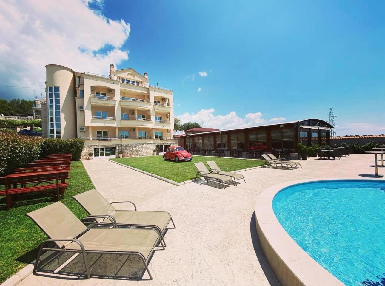 Apart Hotel Llolla Ulcinj Exterior photo