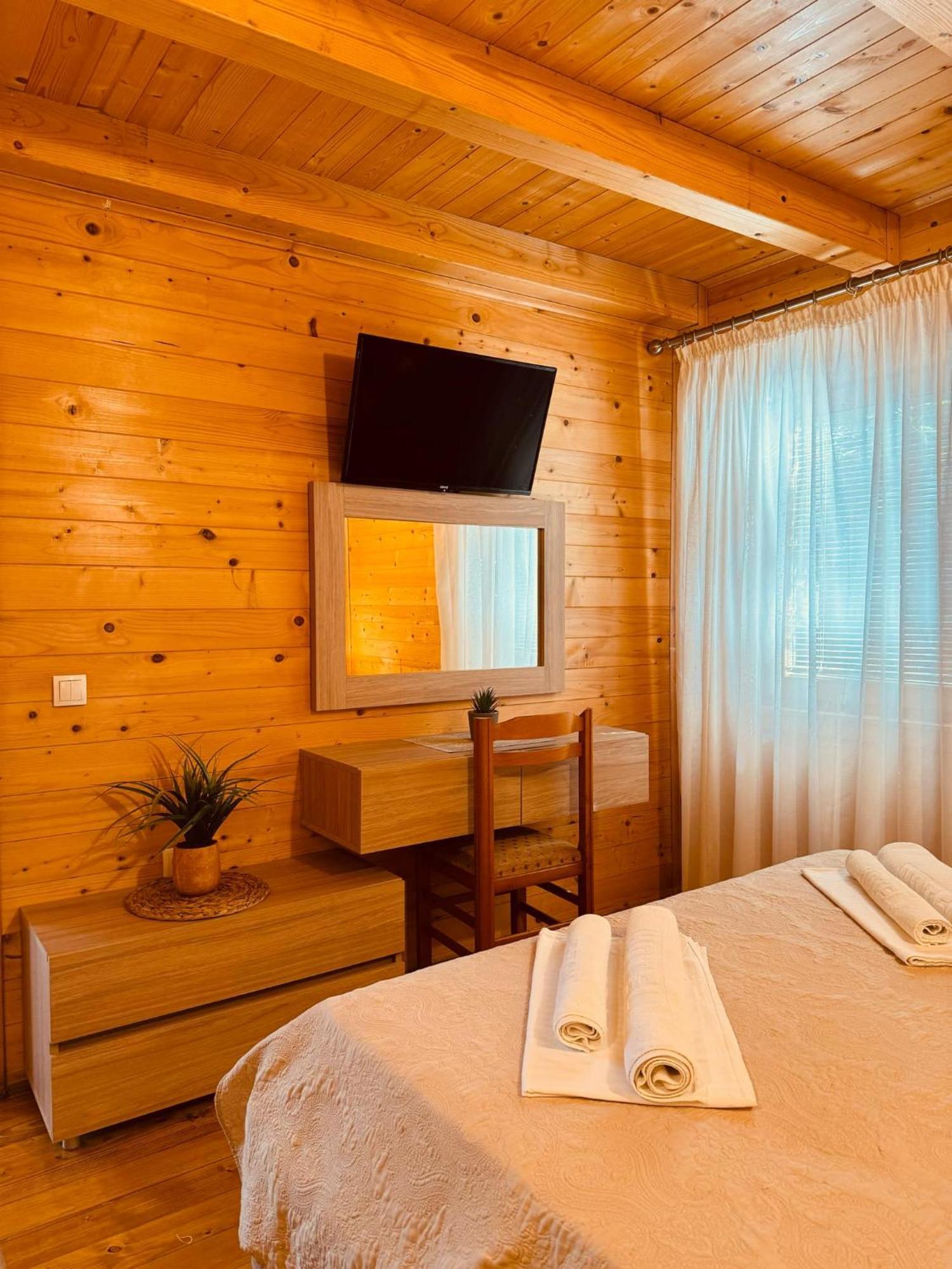 Apart Hotel Llolla Ulcinj Exterior photo