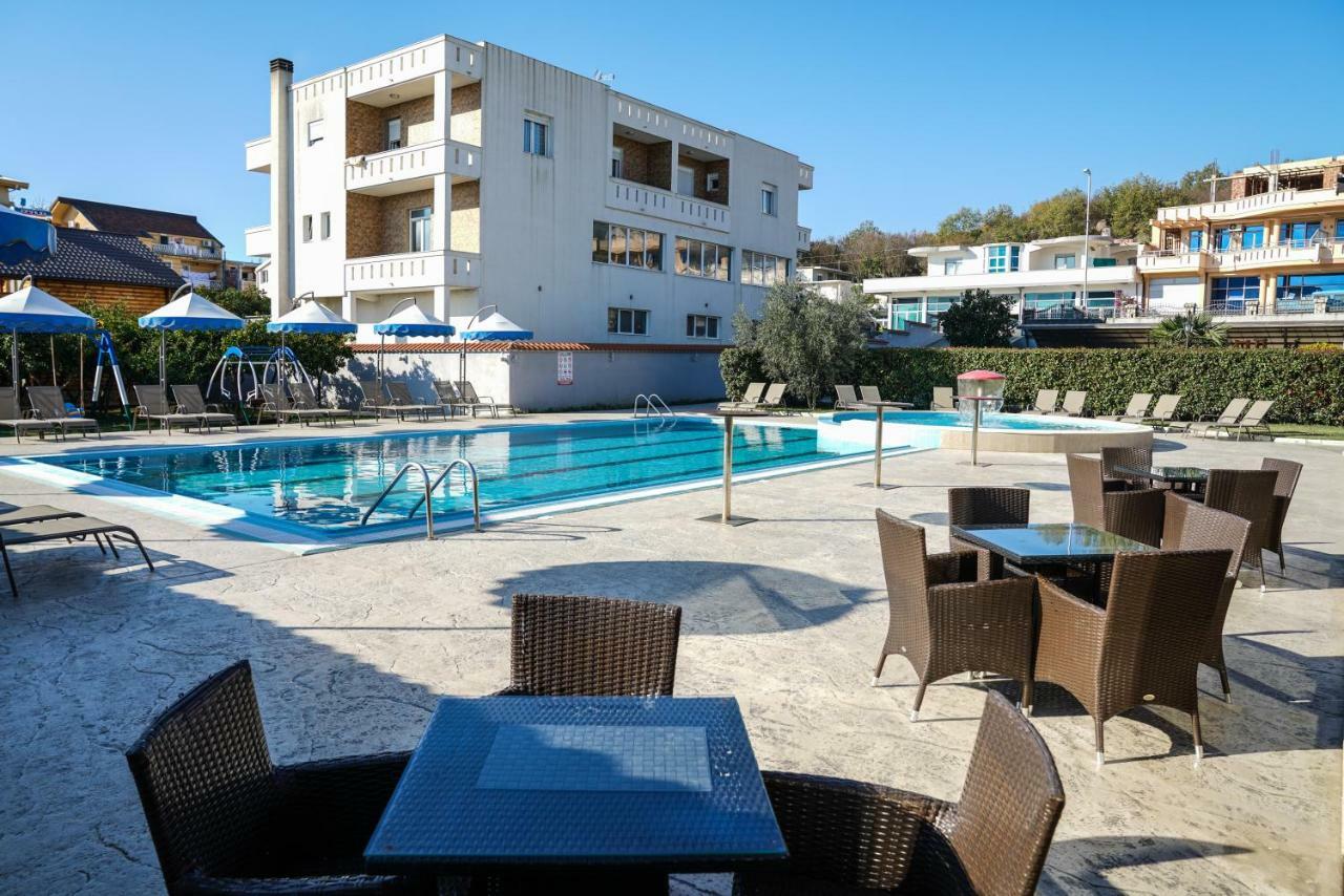Apart Hotel Llolla Ulcinj Exterior photo